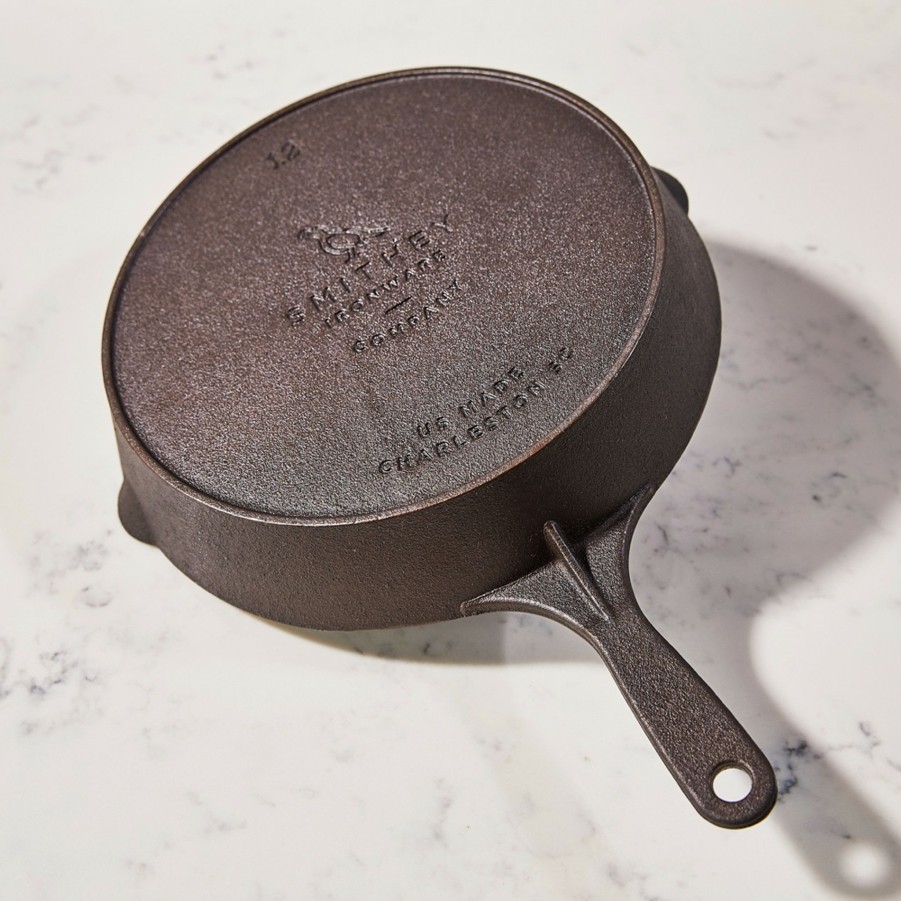 * Kitchen Accessories | No. 12 Cast-Iron Skillet By Smithey Ironware Co.